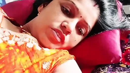 Hintli çekici öğrenci ve öğretmen sert xxx i güzel kız yarak emmek istiyor