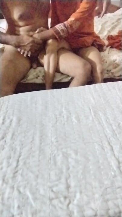 Desi indijski humsai uživa nakon jebanja