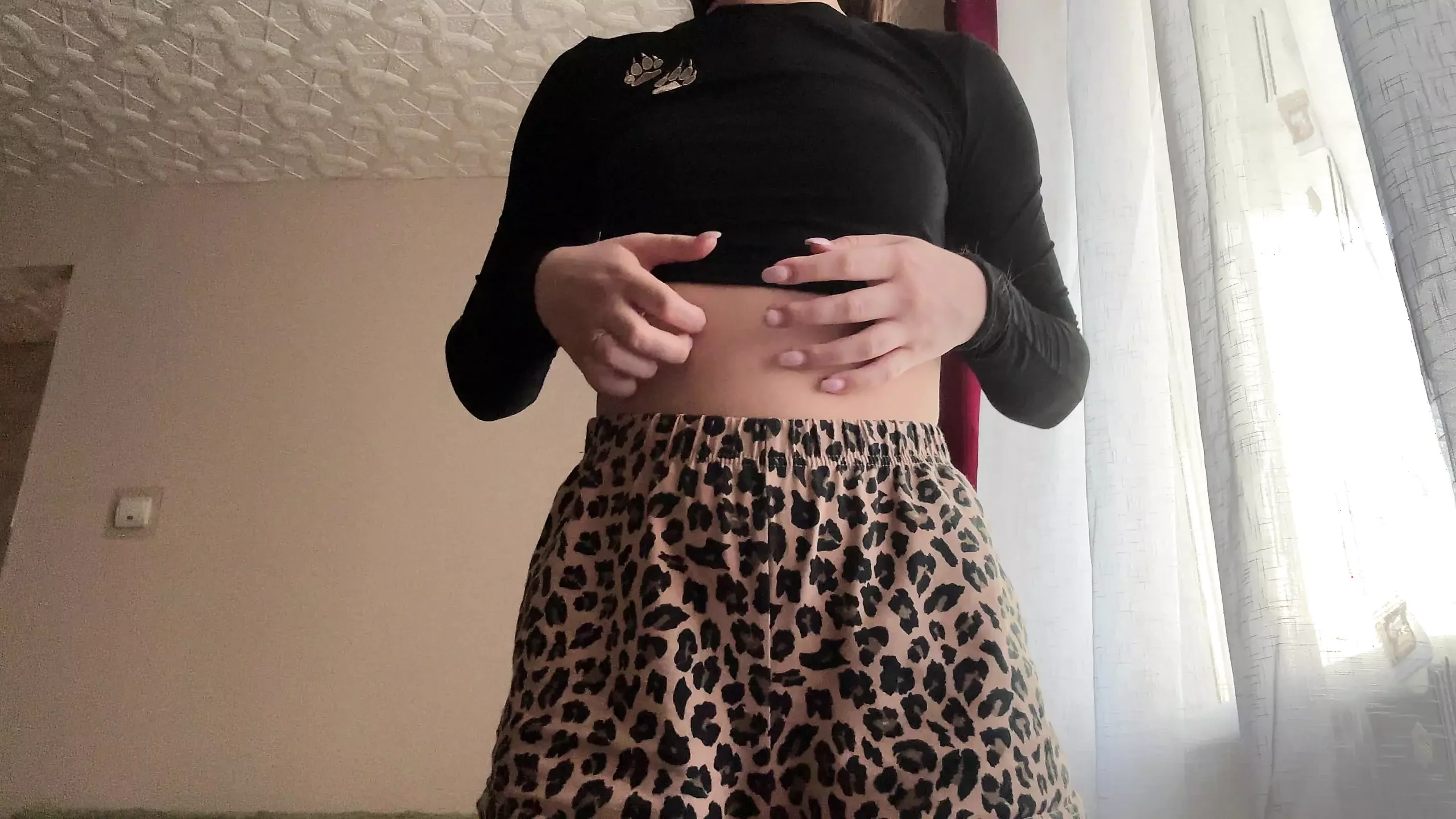 Masturbating in the kitchen JOI