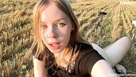 Встретил и трахнул голую незнакомку на природе