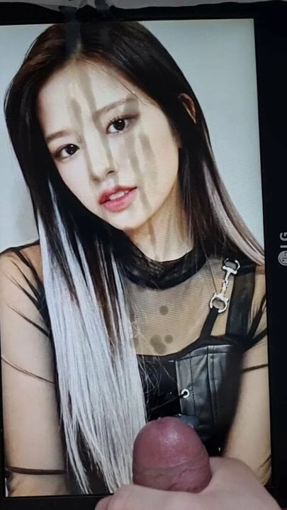 IZONE Ahn yujin cumtribute
