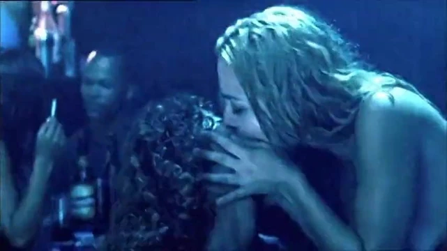 Alice Braga - Cidade Baixa (2005)
