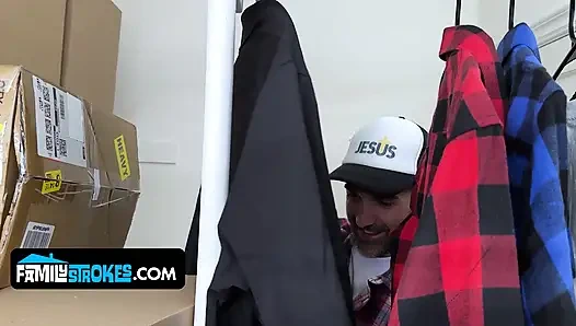 Paman tiri mesum kembali dan aria bank dengan bantuan sahabatnya sendiri