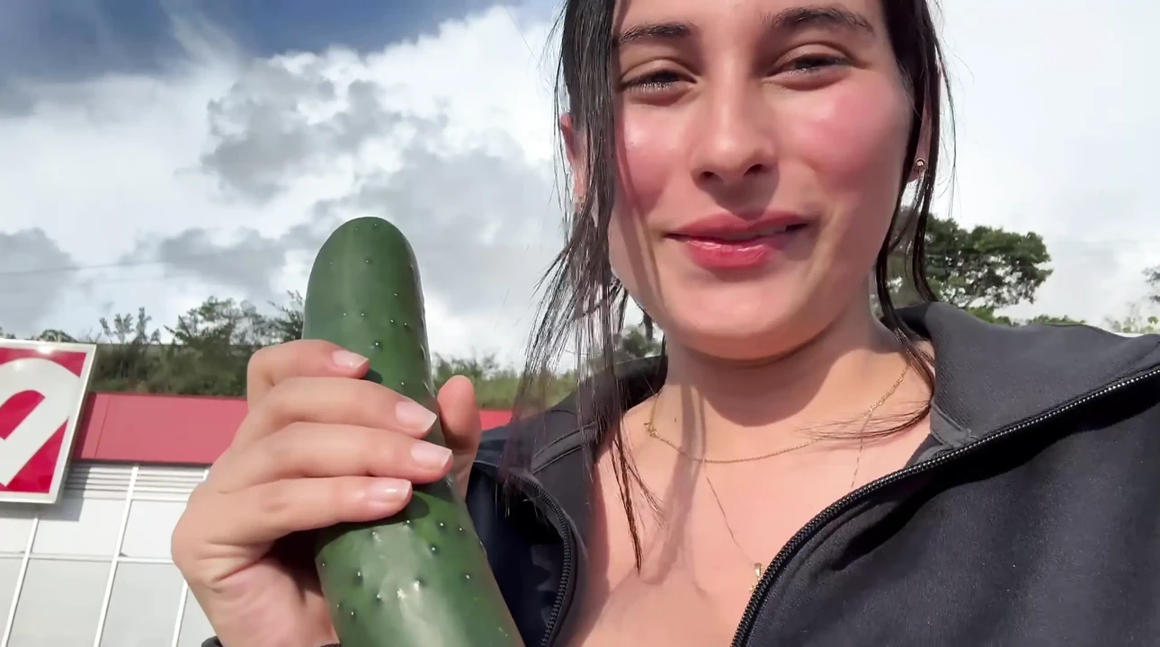 Pregnant woman shoves a pennine in her ass with great pleasure until orgasm