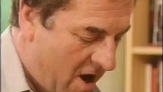 Riesige lesbische muschi penetriert, muschi lecken, ficken in 69 position