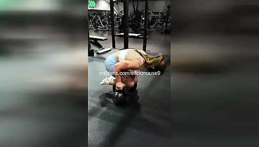 18yo Accidental Pussy Flash On TikTok Live