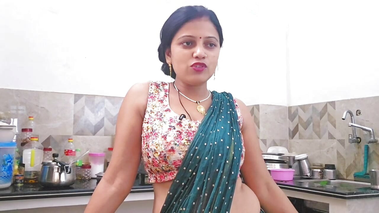 Chhoti sauteli bahan ko chudae karna sikhaya kamine bhai ne
