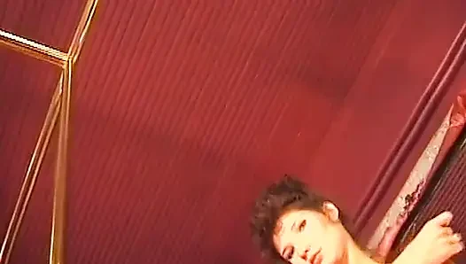 Debutan seks anal angelica bella di debutan