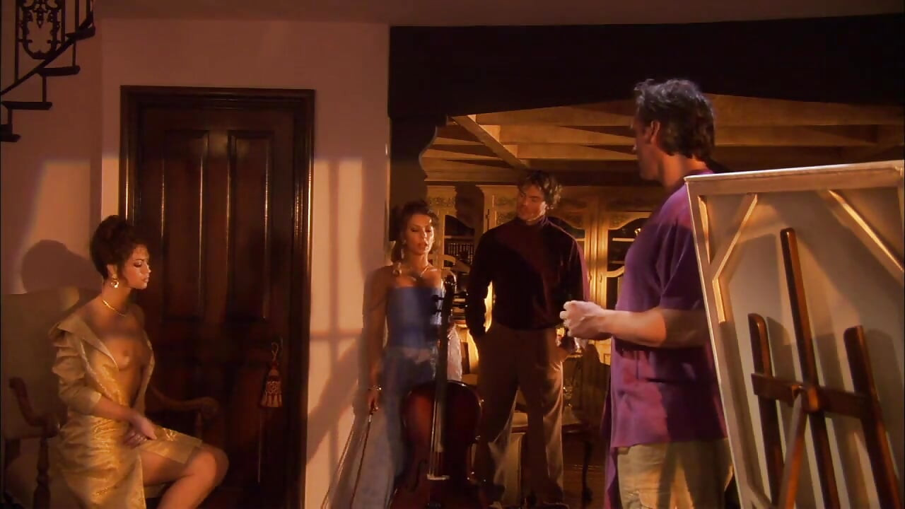 Elegante schlampe nimmt einen massiven schwanz