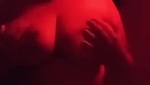 STIEFMUTTER KOMMT IN MEIN ROTES ZIMMER