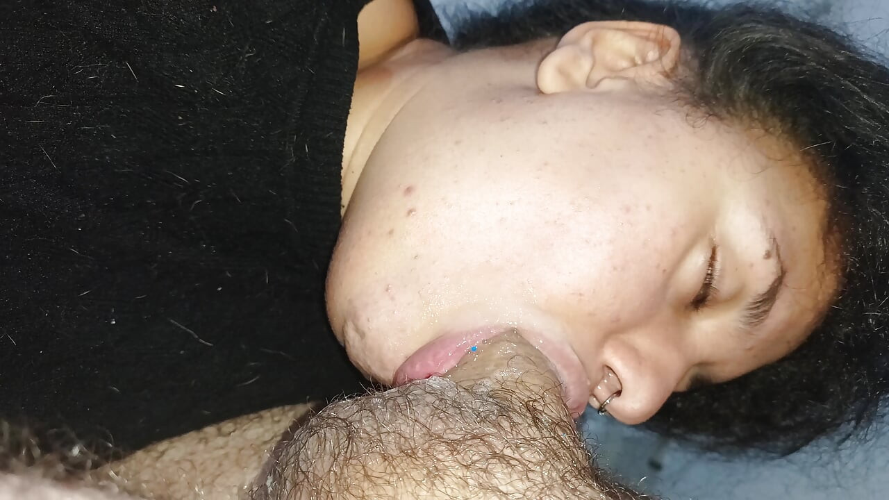 SIN ALIENTO DE TANTO DEVORAR UNA POLLA DURA, COMER Y FOLLAR TODO