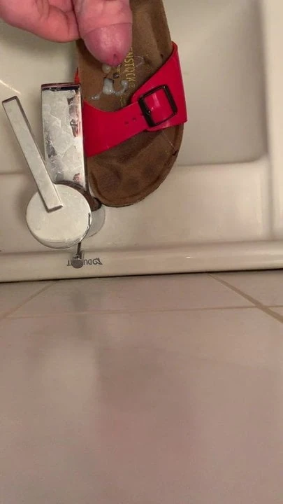 Cumming in my mother in laws birkenstock