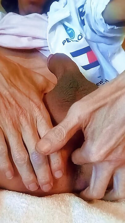 Specijalno izdanje – ovaj kurac je spektakularan. Najsočnija eksplozija sperme, praćena neverovatnom uzbuđenošću.