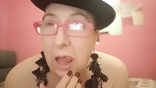 Veronica Rossi Official - Her zaman tuhaf ve seksi hareketleriyle sizi şaşırtır