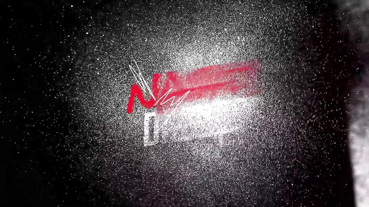 Nastydaddy 与两个纹身的男人在公共场合粗暴性爱和中出