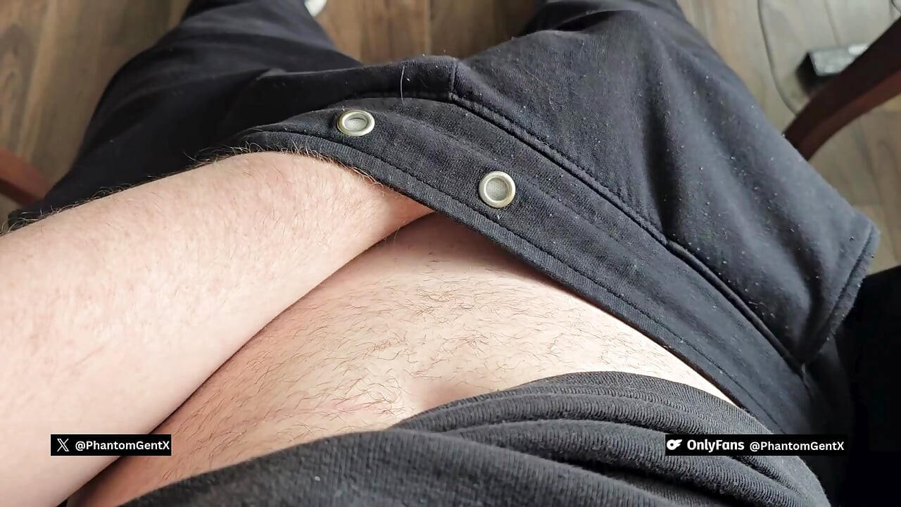 PhantomGentX – Swiss stud jerks off on the chair in black sweatpants