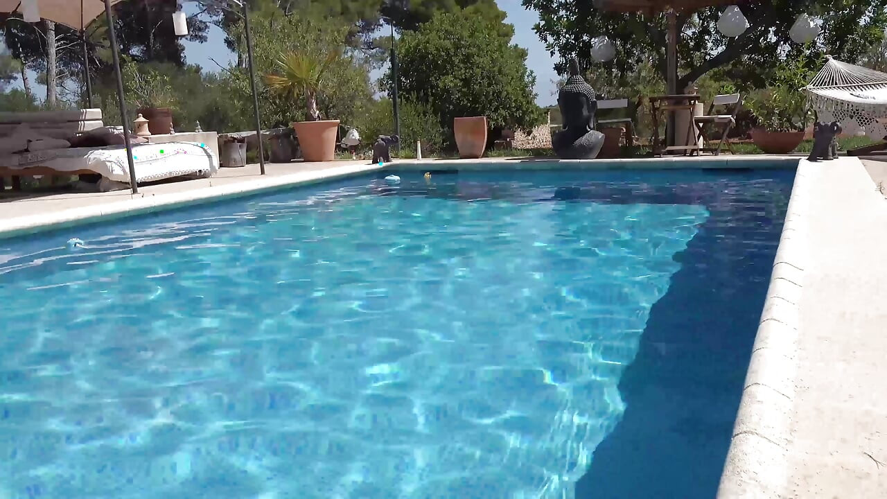 Sex on the pool with big ass blonde MILF