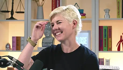 Gal ritchie: spiegler kız ve hentai sevgilisi | Adult Time Podcast