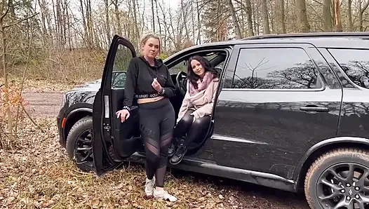 Sikiş park yerinde çıplak sikiş!