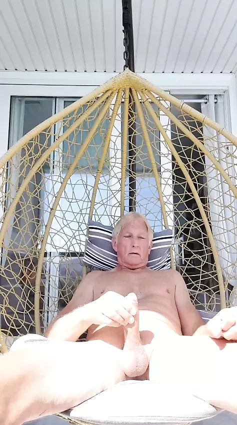 Clive's cum