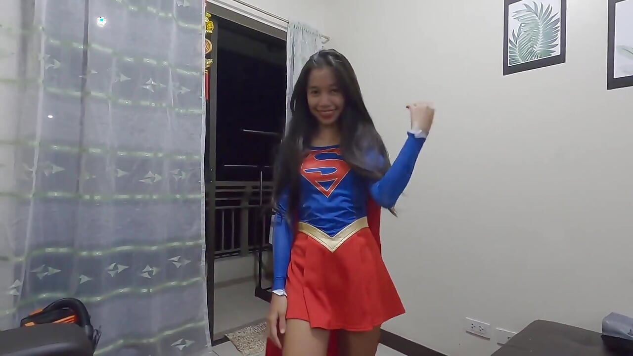 4K Supergirl