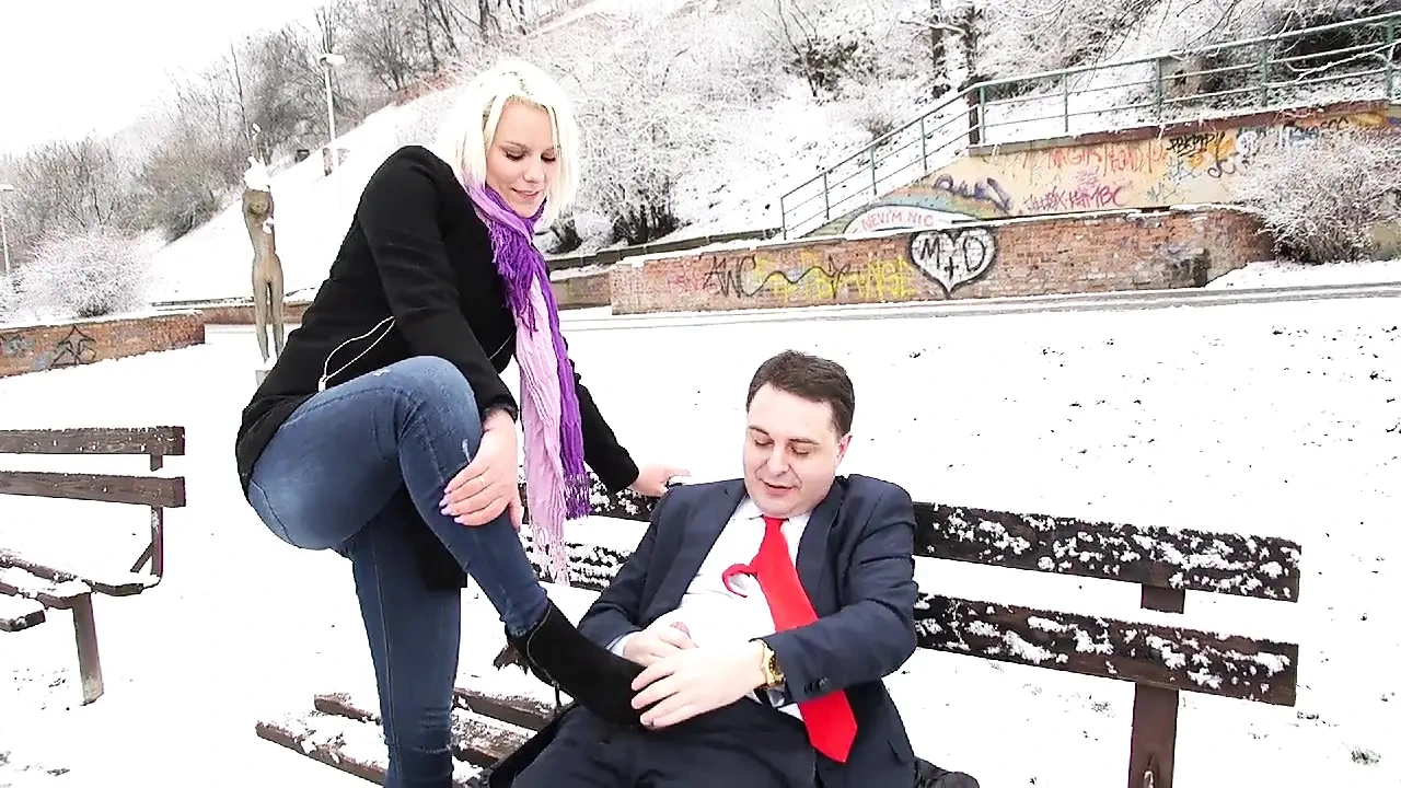 Andrea Dipre the snow sexual man!