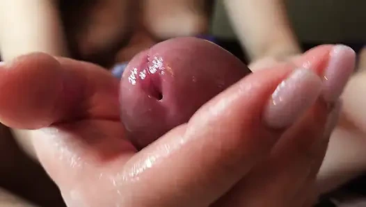 Harika oyuncak! Karım beni yeni vibratörüyle 3 dakikada boşaltıyor. POV