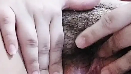 Как приятно быть одному и мастурбировать