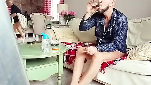 Моя мачеха любит трахаться под рок