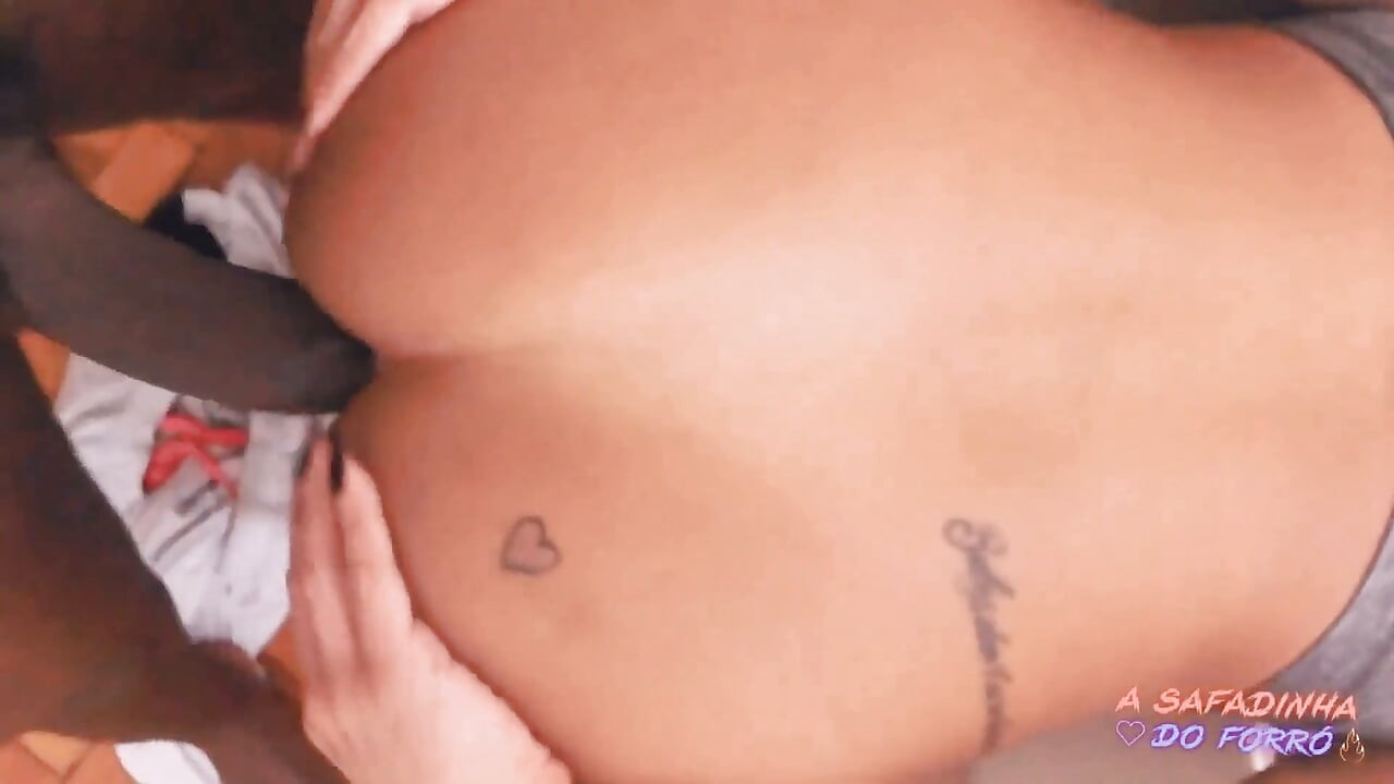 Real Sex: Couple Fucking at Home - Trans and BBC