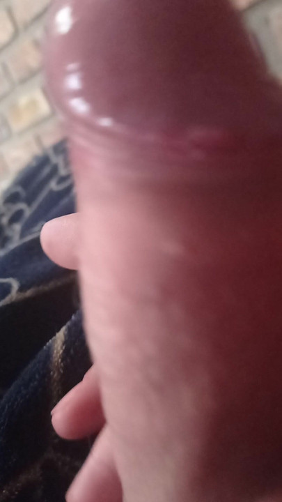 Zum ersten Mal Analsex mit viel Sperma und Spielzeug