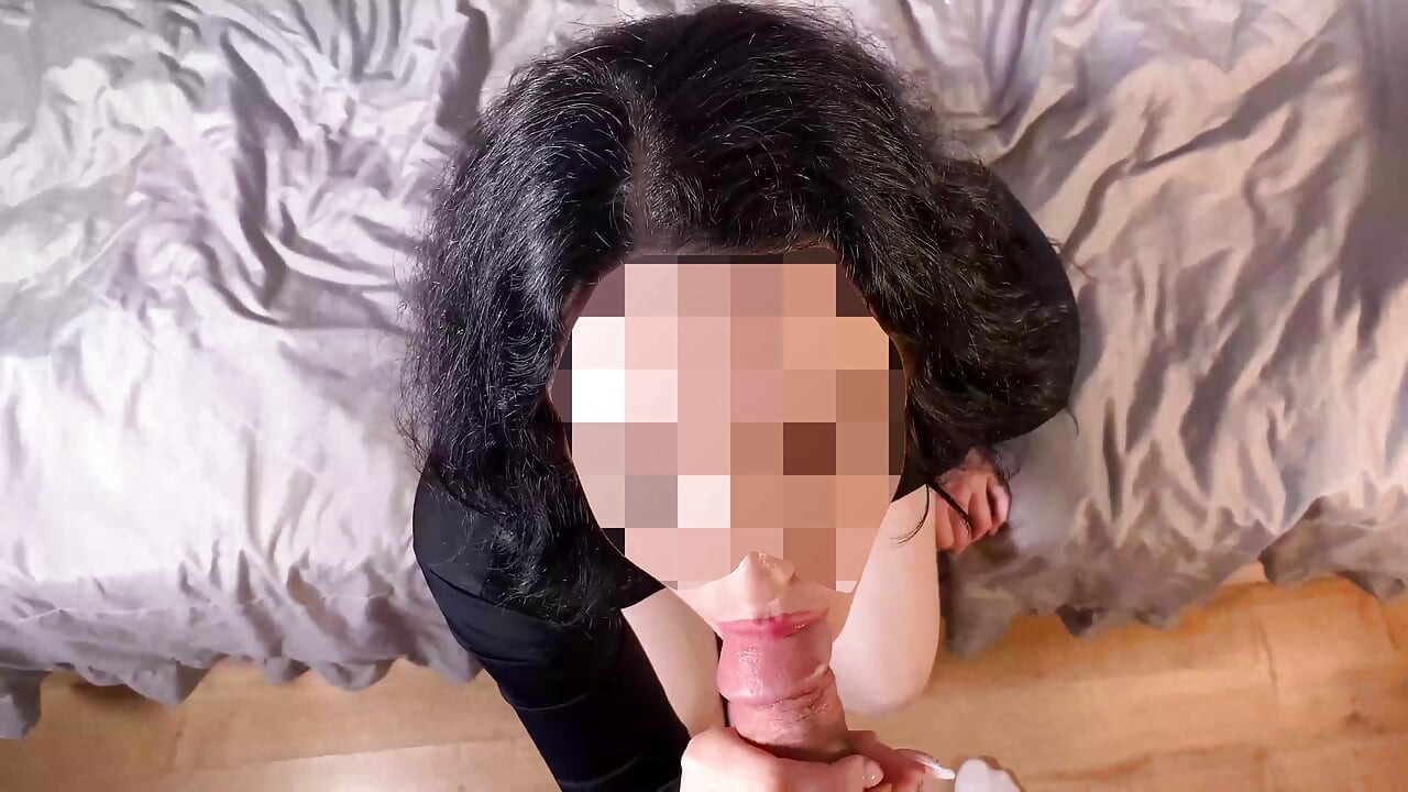 18yo schoolgirl traded her virgin pussy for a promise