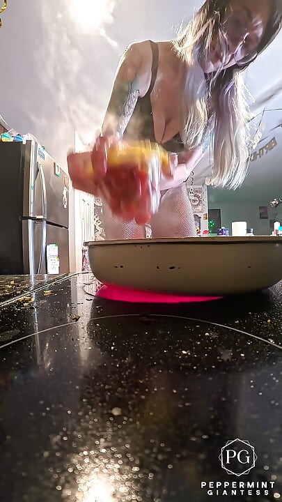 Giantess Serves up Chicken Piccata in 8-inch Heels & Black Lingerie