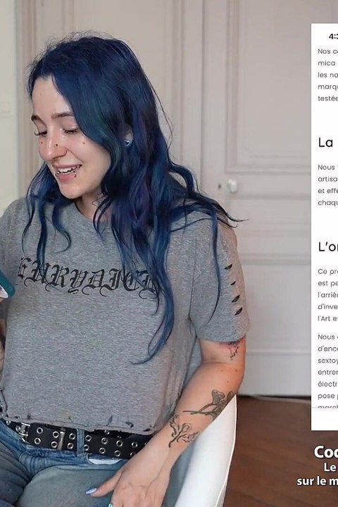 No Need a Men When You Have a Big Dildo - French Alt Hairy Girl Masturbating