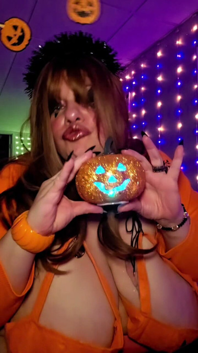 Juicy Pumpkin Tease