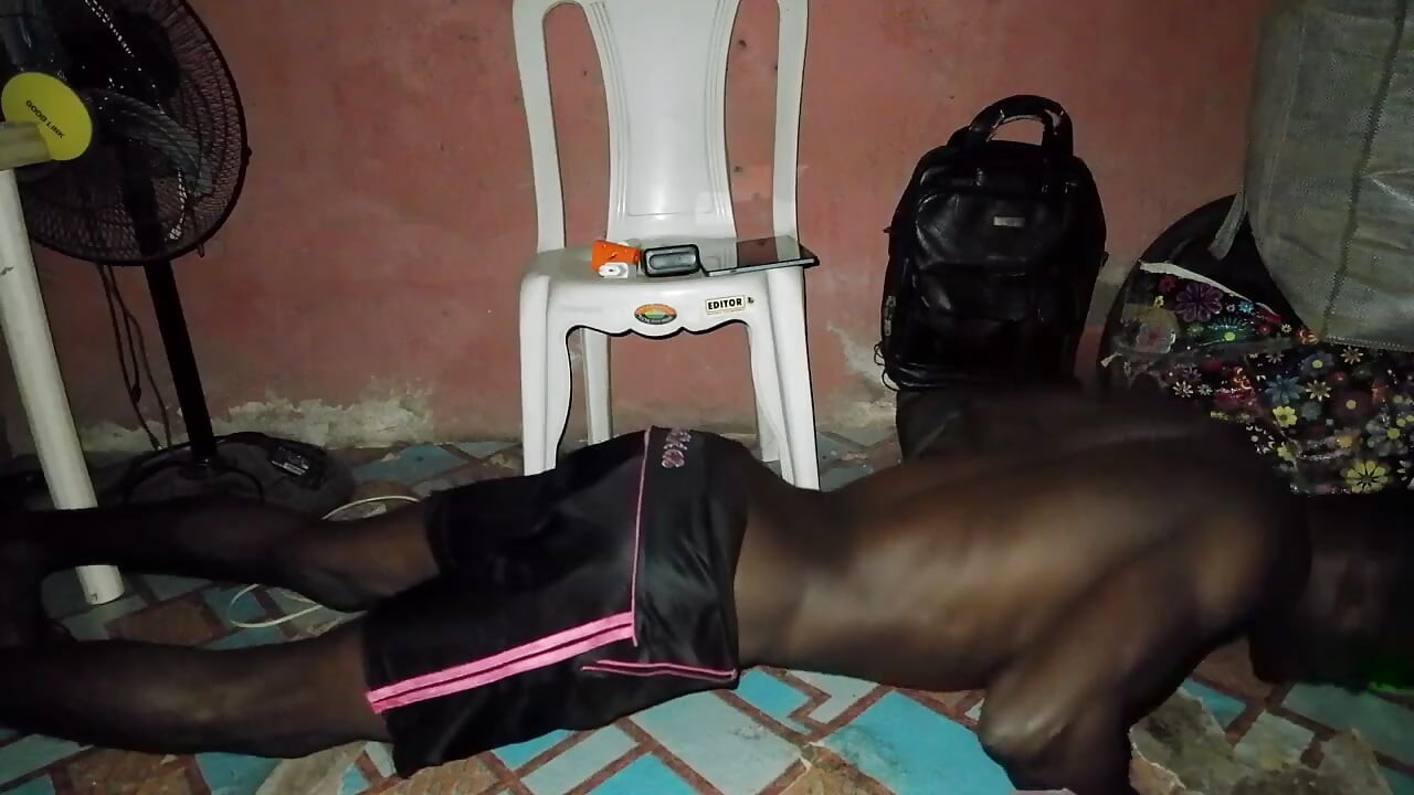Fucking my bed after some pushups: just have to get some fun after I have indulged in mere exercise in cooling things off.