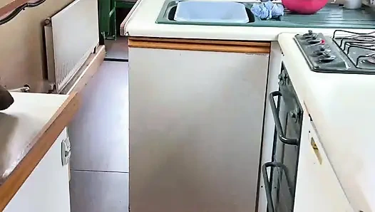 Грудастая плохая девушка Klara Devine дико застукана