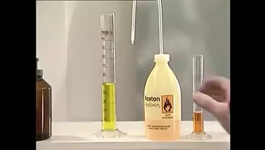 Tıp laboratuvarında eğlence!