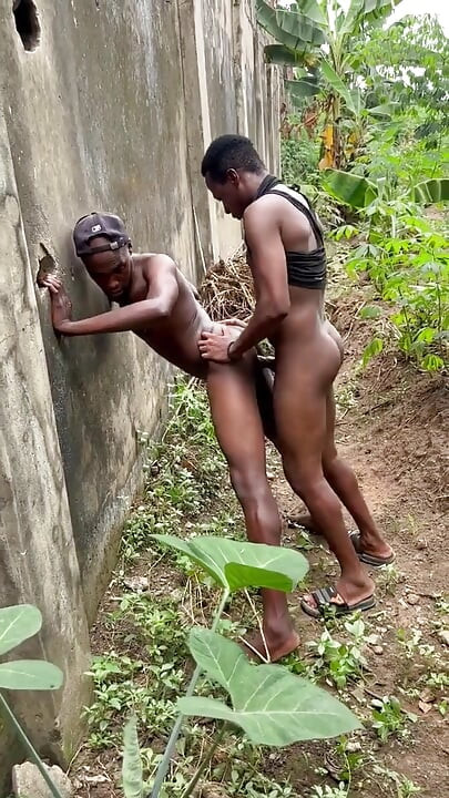 Bush Sex Is Sweet
