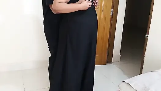 Ankita Bhabhi Fucked by Next Room Stranger Guy When Her Husband Go to Office