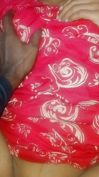 أخت الزوجة الريفية الهندية تتناك بنيك قاسي