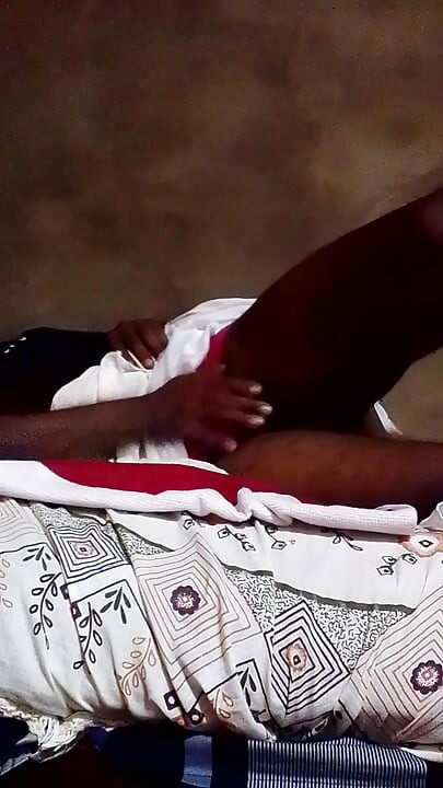 Panta biru rok putih