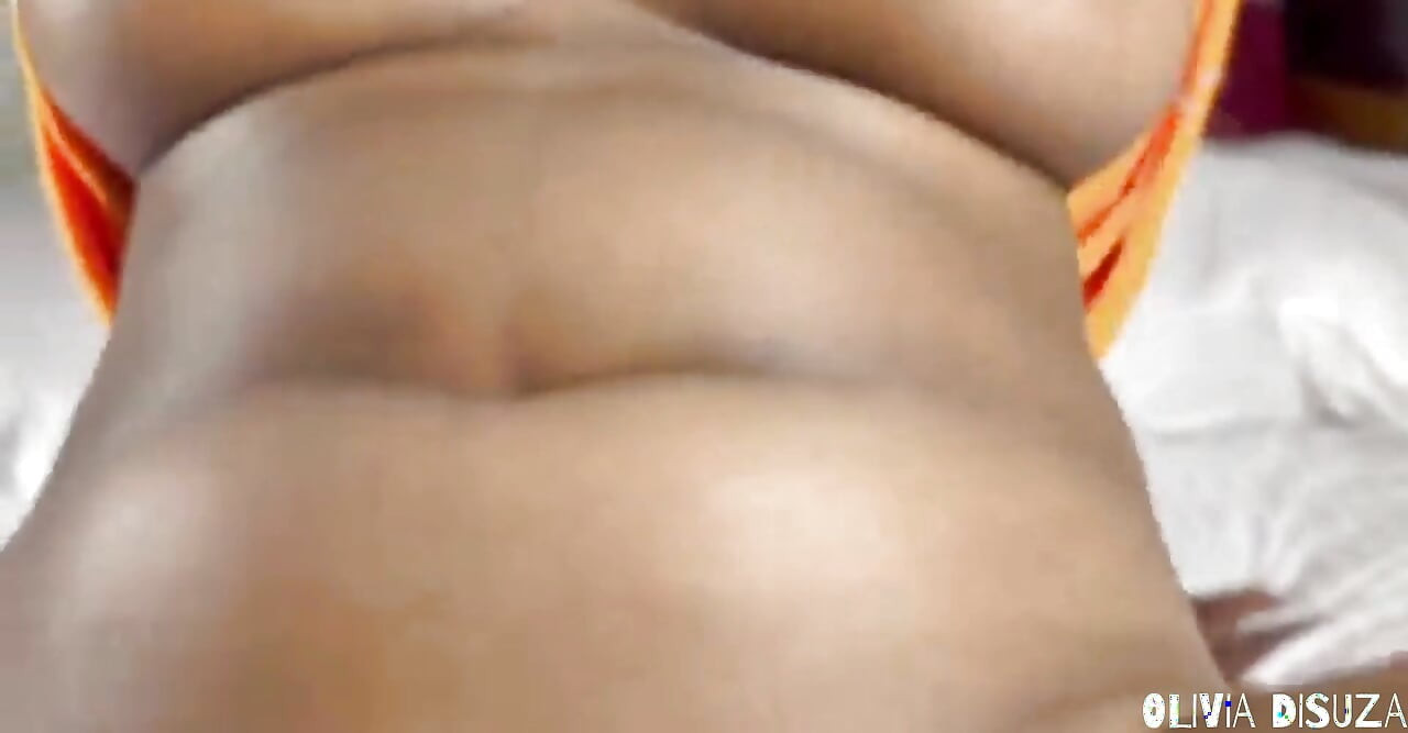 在Ugadi功能后在OYO房间里狠狠地操我的女朋友，直到她一次又一次地射精