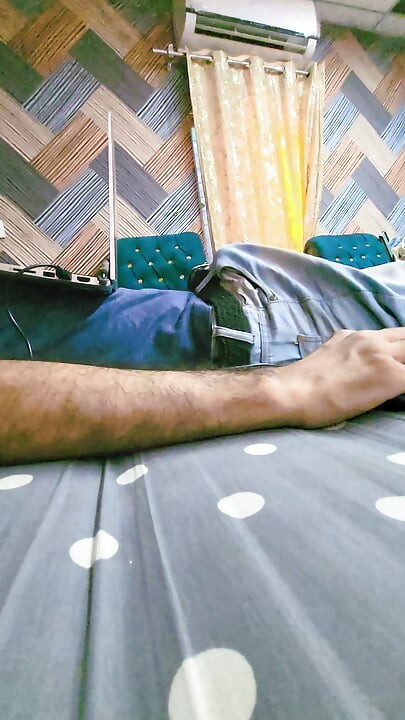 Jerking off Pakistani Boy Masturbate