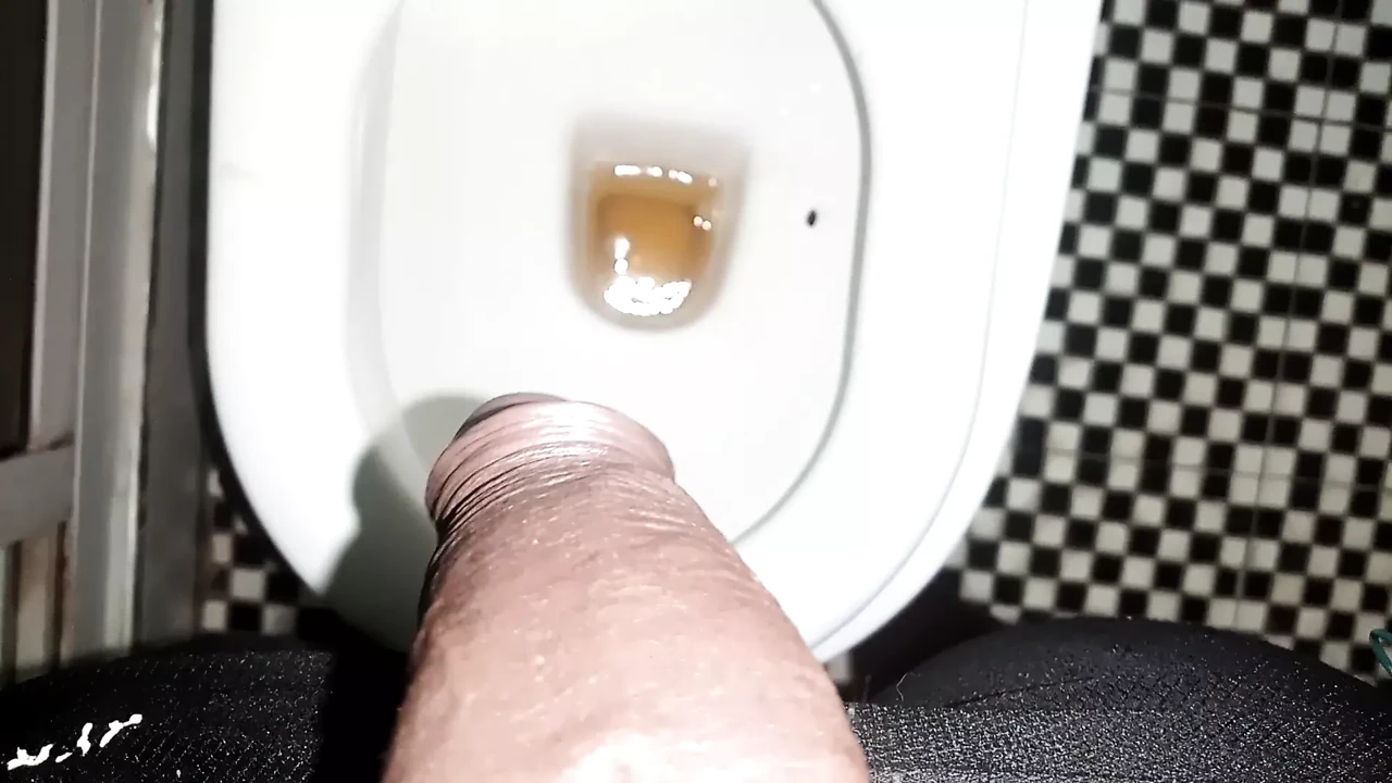Big dick, pee and cum drinking
