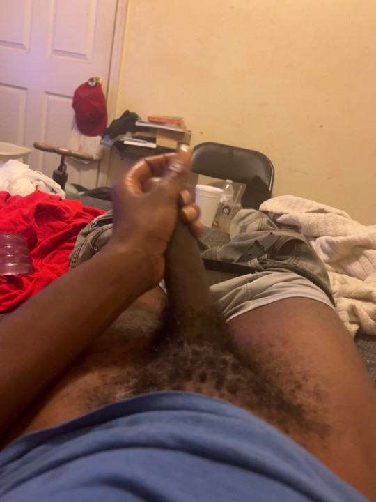 Horny so I decided to jack my big dick