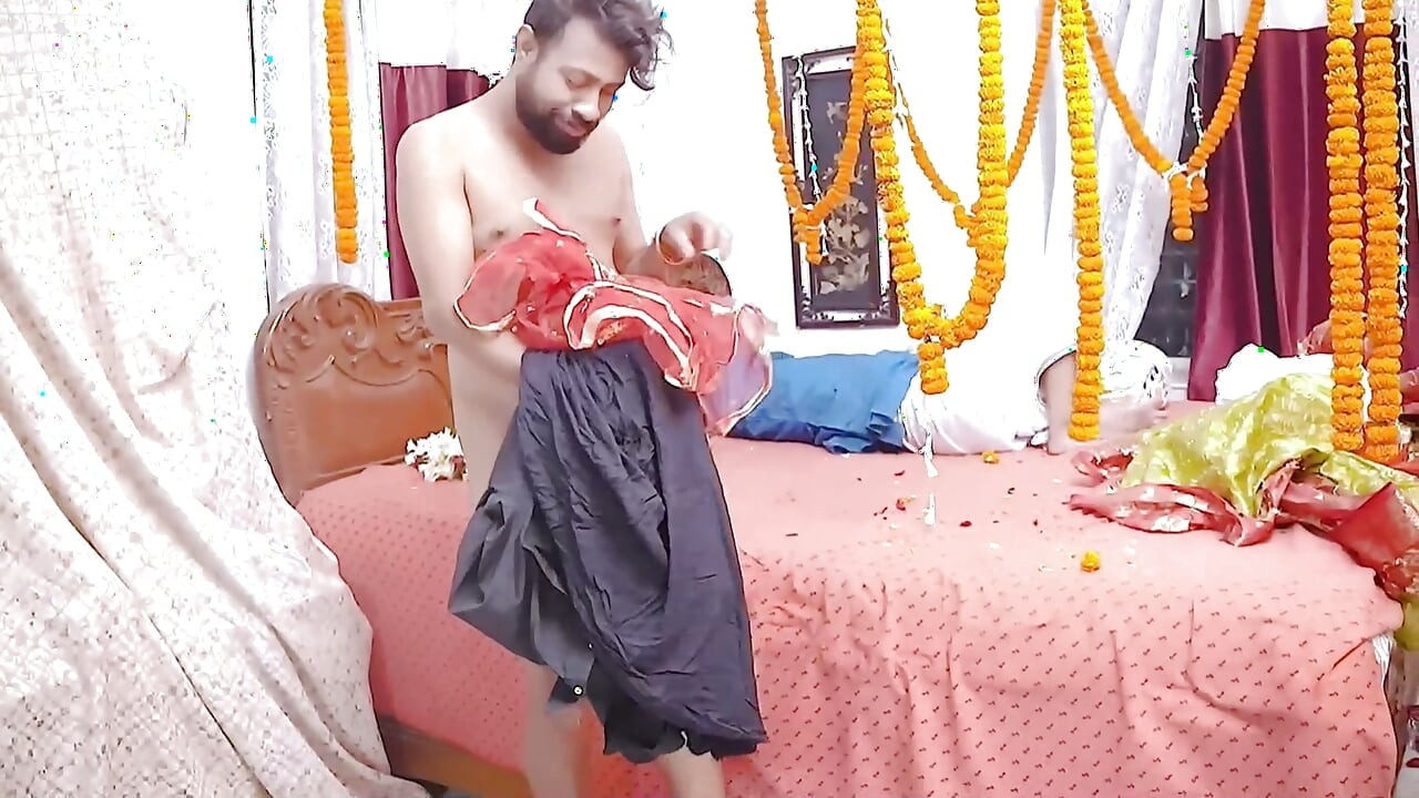Suhaag raat me dost ki Biwi ko choda