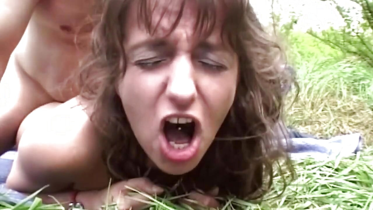 Brunette Gets Fingered and Fucked Hard Outdoors