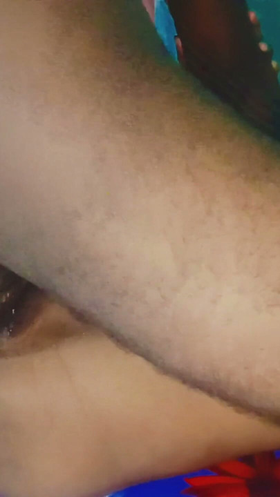 The wife shared her vagina with the black bull and when her vagina became creamy she was completely fucked in double vaginal penetration | Clip 1