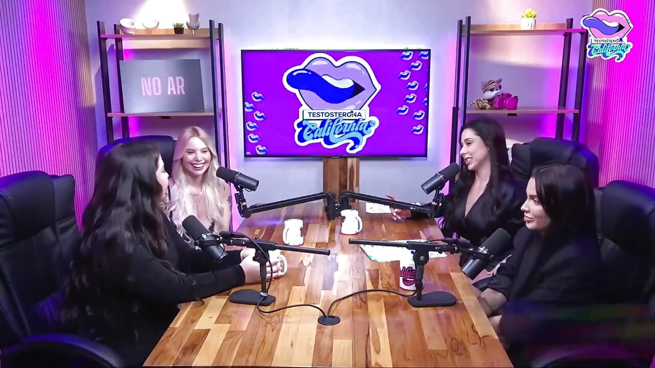 Hot Podcast with Gi Genesini and Flora Favaretto